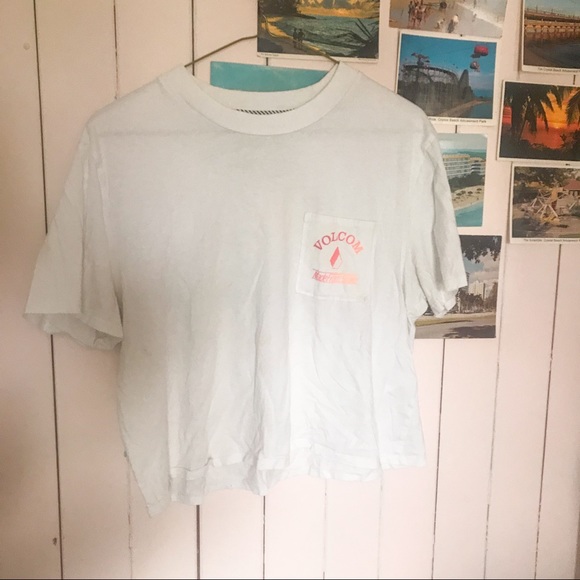 Valcom Cropped graphic Tshirt - Picture 2 of 3